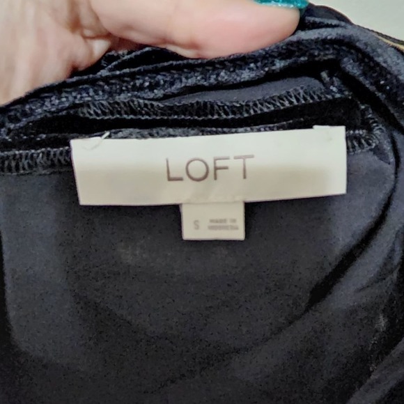 LOFT black crushed velvet dressy Party tank top size small - Picture 5 of 6